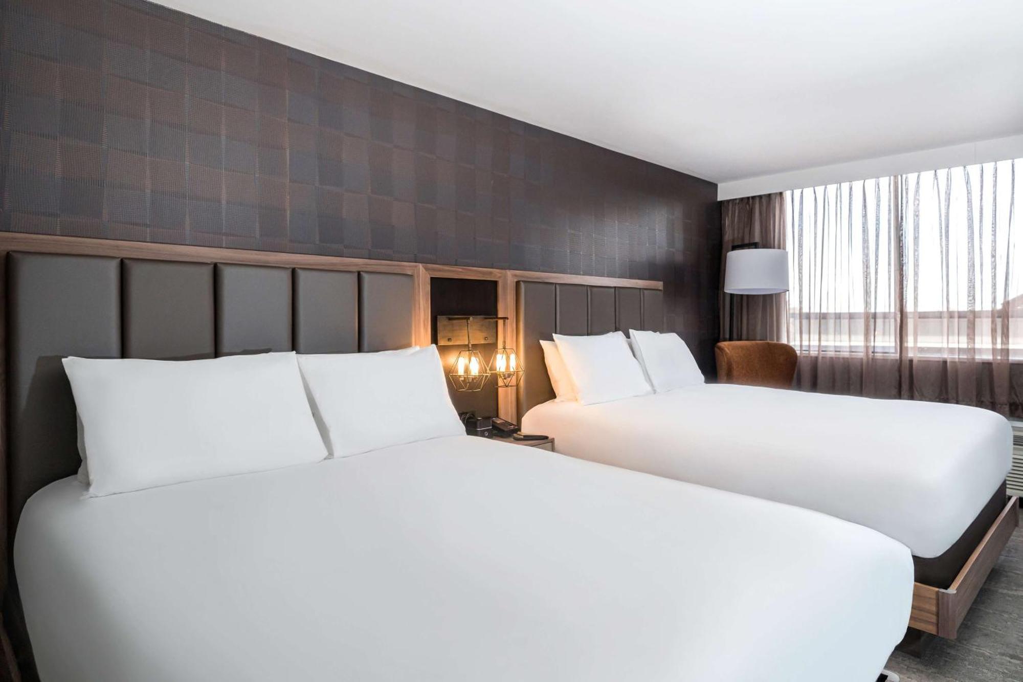 Doubletree By Hilton Kitchener Otel Dış mekan fotoğraf